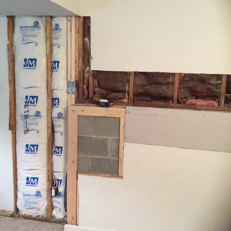 Wall insulation replacement during Structural Drying in Fountainhead-Orchard Hills